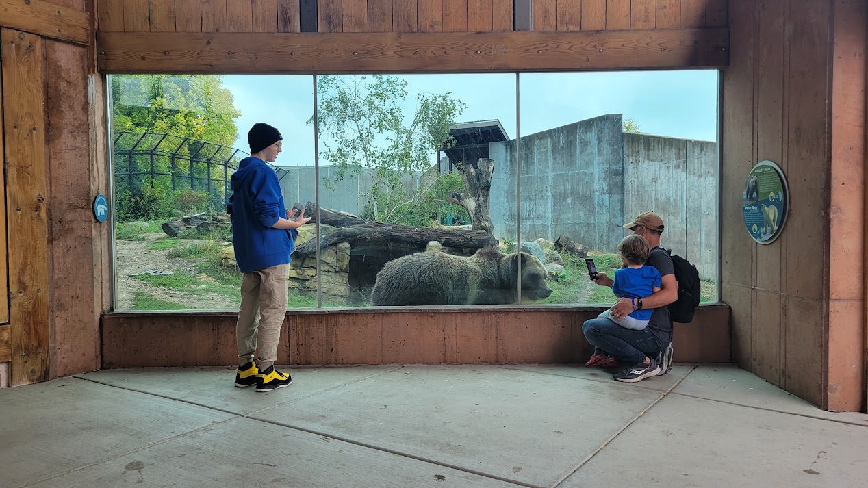 Volunteer at Henry Vilas Zoo! - Henry Vilas Zoo